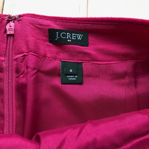 j.‎ crew // classic felted wool fuchsia mini skirt - Picture 4 of 8